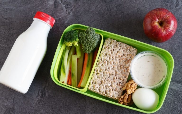 jak prawidłowo uzupełniać niedobór witamin