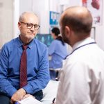 Krwiomocz – przyczyny i kiedy konieczna jest pilna konsultacja?