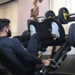 Trening nóg na siłowni - najlepszy plan i ćwiczenia z trenerem personalnym